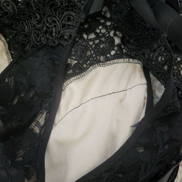 Windsor Charismatic in Crochet Skater Dress Black Size XS - Picture 7 of 13